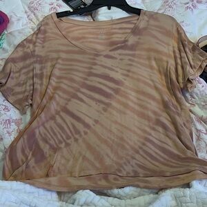 American Eagle Outfitters Tan Cream Boxy T-Shirt
